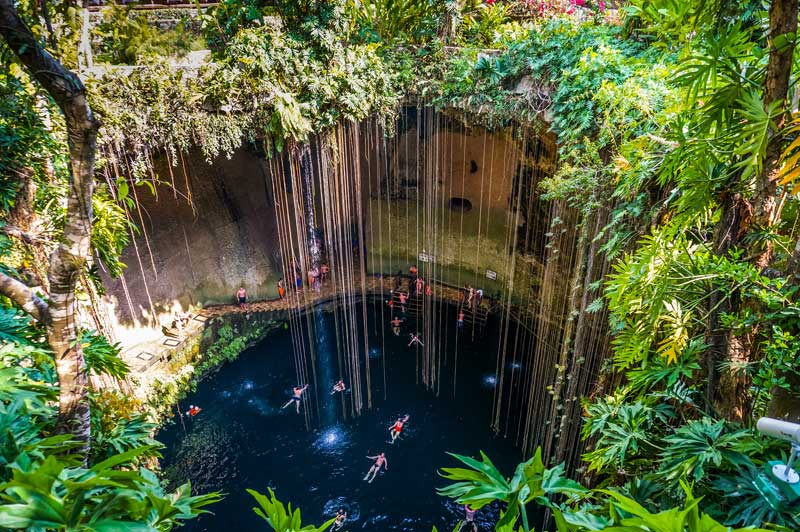 Ik Kil Cenote – Chichen Itza, Mexico